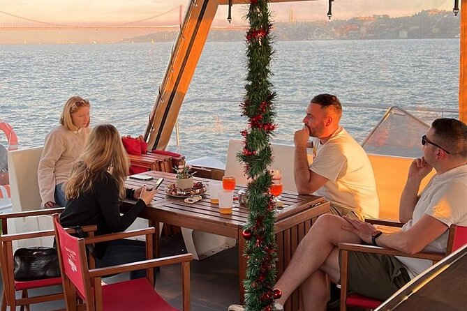 Sunset Experience: Lisbon Boat Cruise With Music and a Drink - Sunset Views & Atmosphere