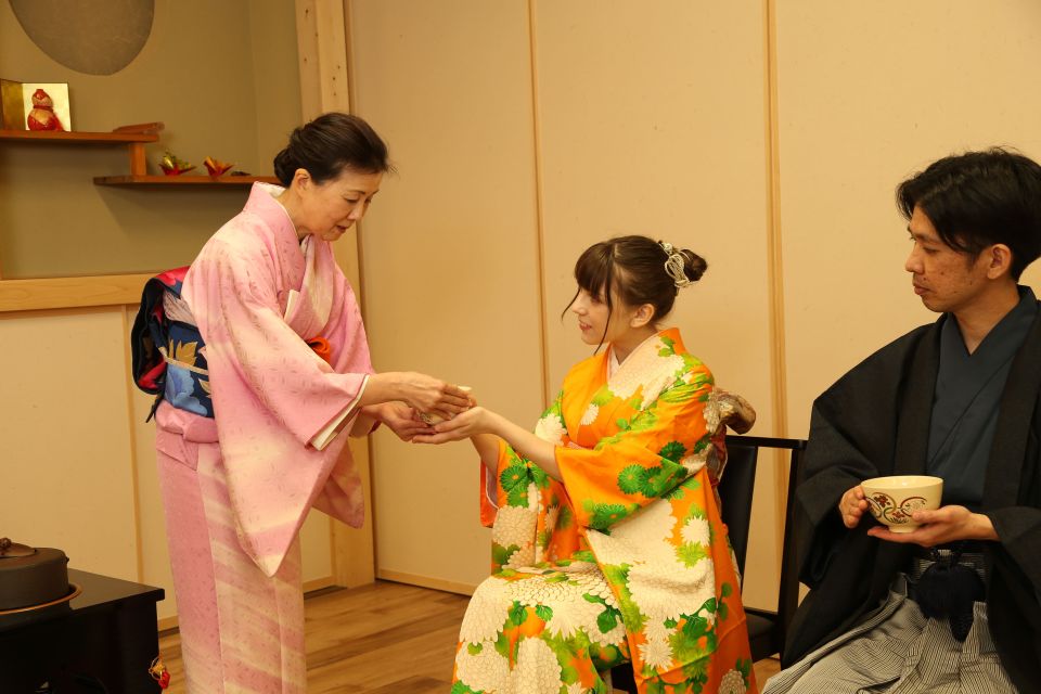 Tokyo: Practicing Zen With a Japanese Tea Ceremony - Conducting the Tea Ceremony With Guidance