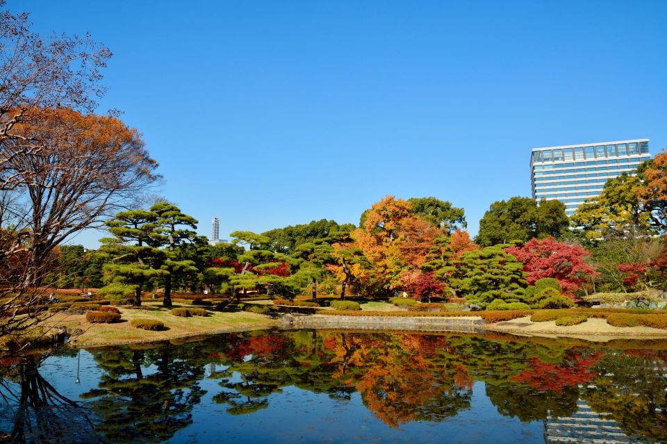 Tokyo: Tokyo Imperial Palace History Private Walking Tour - Significance of Edo Castle