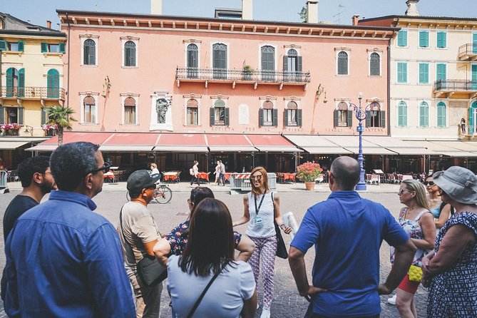 Verona Highlights Walking Tour in Small-group - Marveling at the Arco Dei Gavi