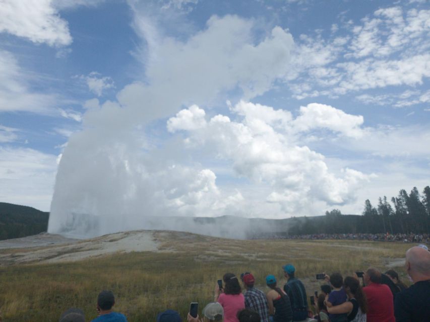 Yellowstone: Bespoke Photo Tour - Summer - Directions