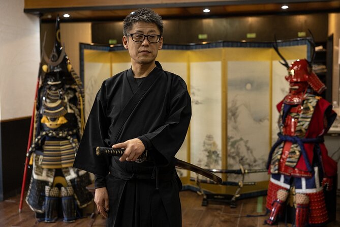 150 Mins Deep Samurai Experience Near Osaka Castle - Swordsmanship Lesson