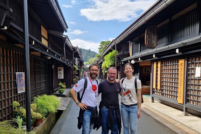 Experience Takayama Old Town 30 Minutes Walk - Private Tour