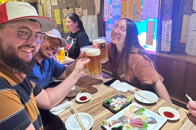 In Fukuoka! Guide to an Izakaya Only 100% Locals Know/Bar Hopping - Getting to the Meeting Point