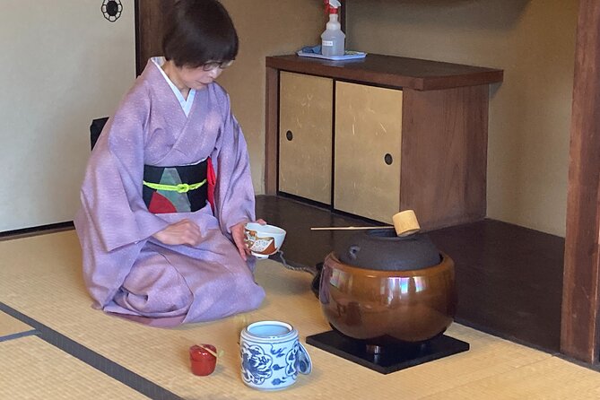 Japanese Tea Ceremony in a Traditional Town House in Kyoto - Exploring the Traditional Town House