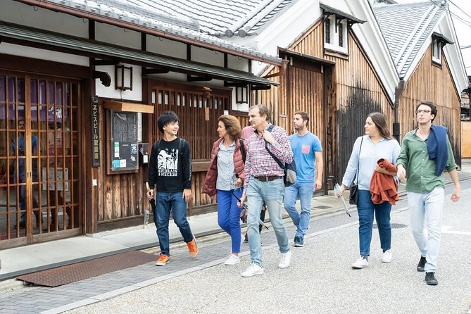 Kyoto Sake Tasting Near Fushimi Inari - Accessibility and Age Requirements