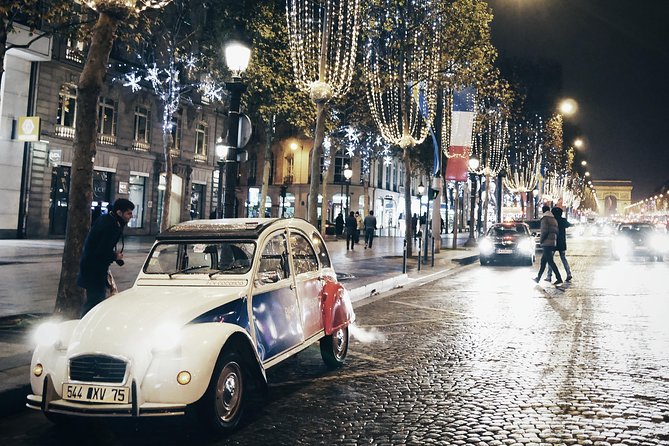 Paris and Montmartre 2CV Tour by Night With Champagne - Customizable Itinerary Upon Request
