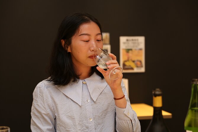 Sake Tasting in Central Kyoto - Transportation and Accessibility