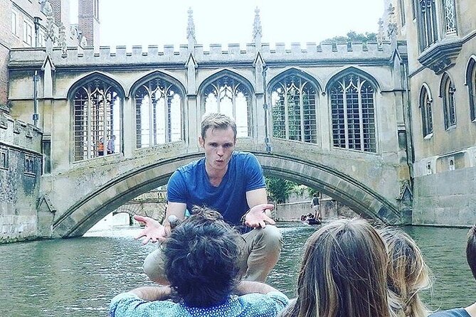 Shared | Cambridge Alumni-Led Walking & Punting Tour W/ Opt Kings College Entry