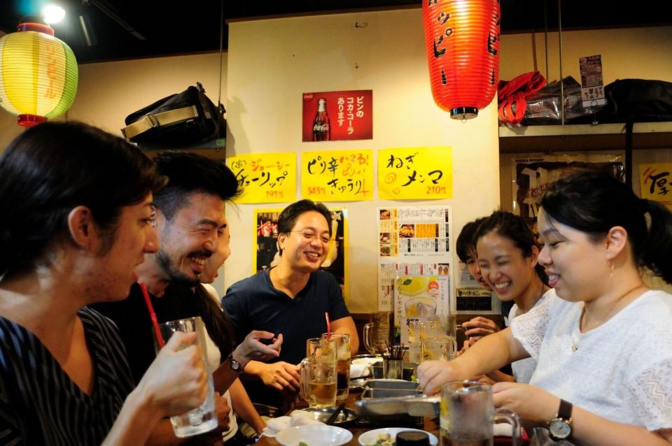 Tokyo: Shinjuku Drinks and Neon Nightlife Tour - Tour Duration and Group Size