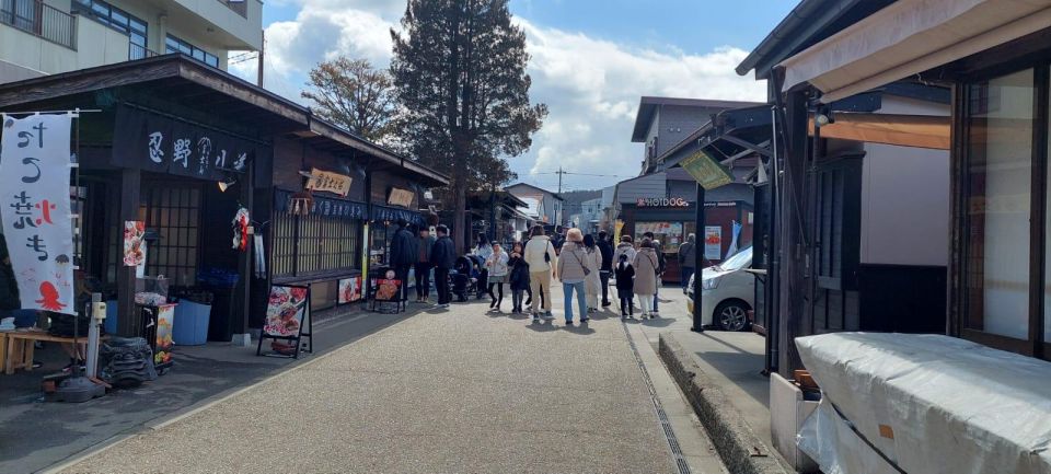 From Tokyo: Mt. Fuji Sightseeing Private Day Tour - Arakura Fuji Sengen Shrine and Oshino Hakkai