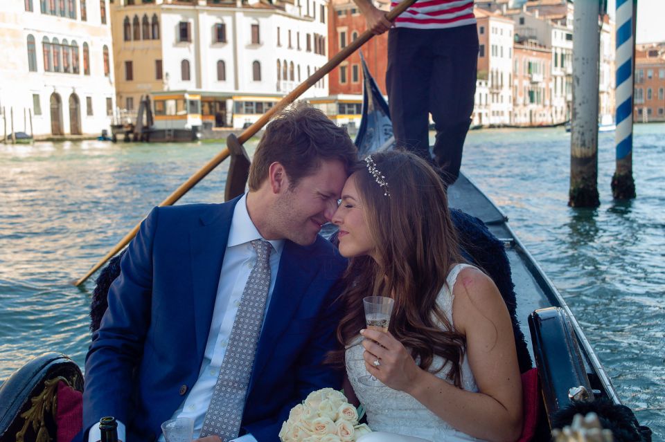 Grand Canal: Renew Your Wedding Vows on a Venetian Gondola - Frequently Asked Questions