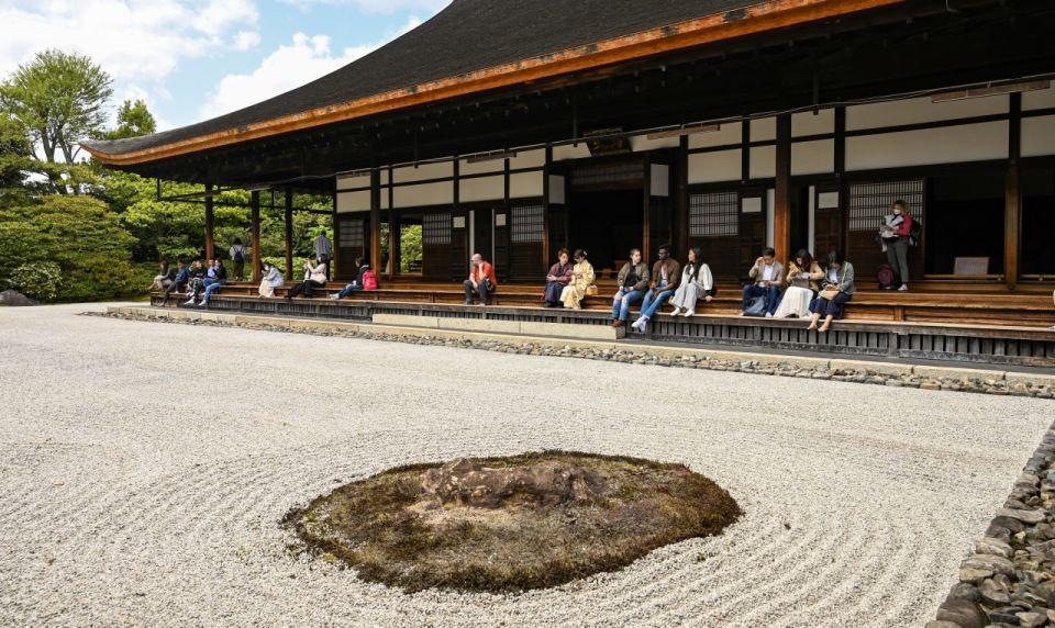 Kyoto: Private Customized Walking Tour With a Local Insider - Tour Inclusions and Exclusions