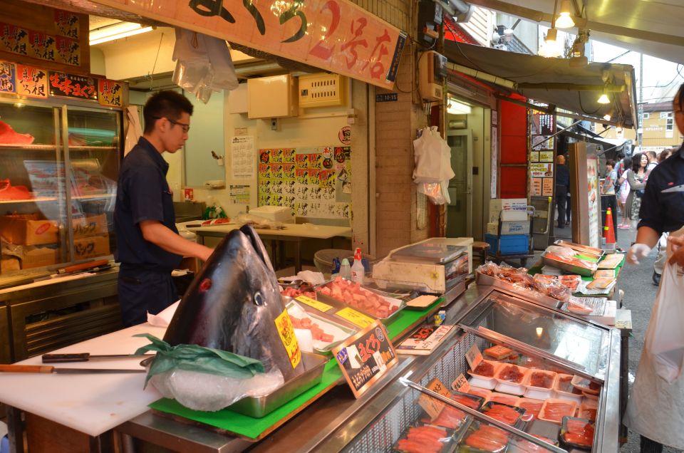 Tokyo: Classic Tsukiji Food Tour - Traditional Japanese Sweets