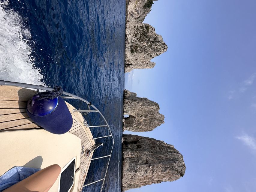 Amalfi Coast Boat Tour - Sorrentine Gozzo - Key Points