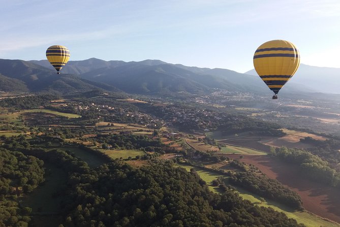 Balloon Ride Over Catalonia With Optional Pick-Up From Barcelona
