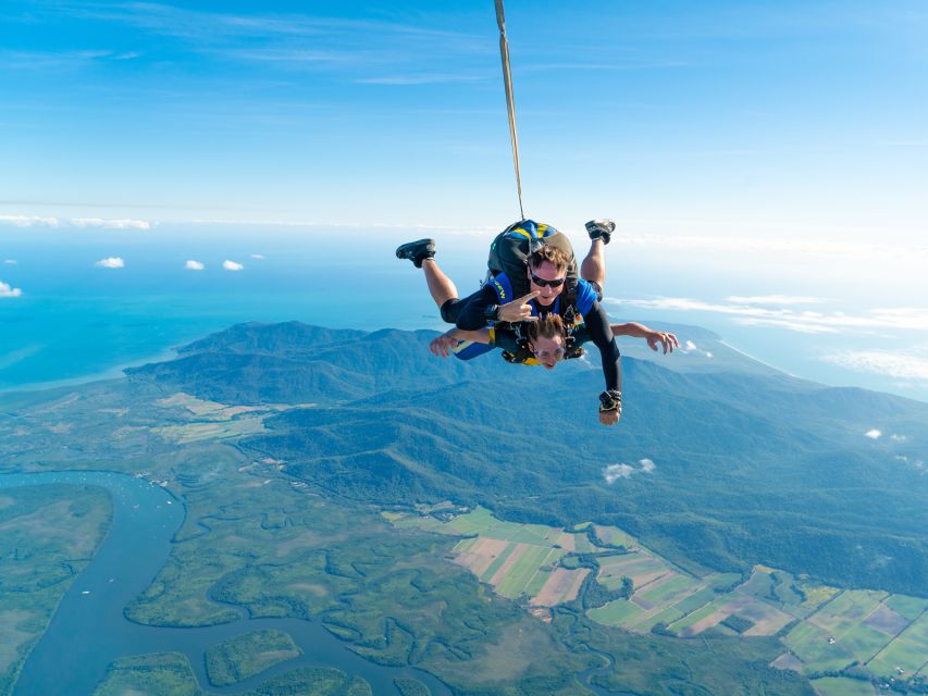 Cairns: Tandem Skydive From 15,000 Feet - Key Points