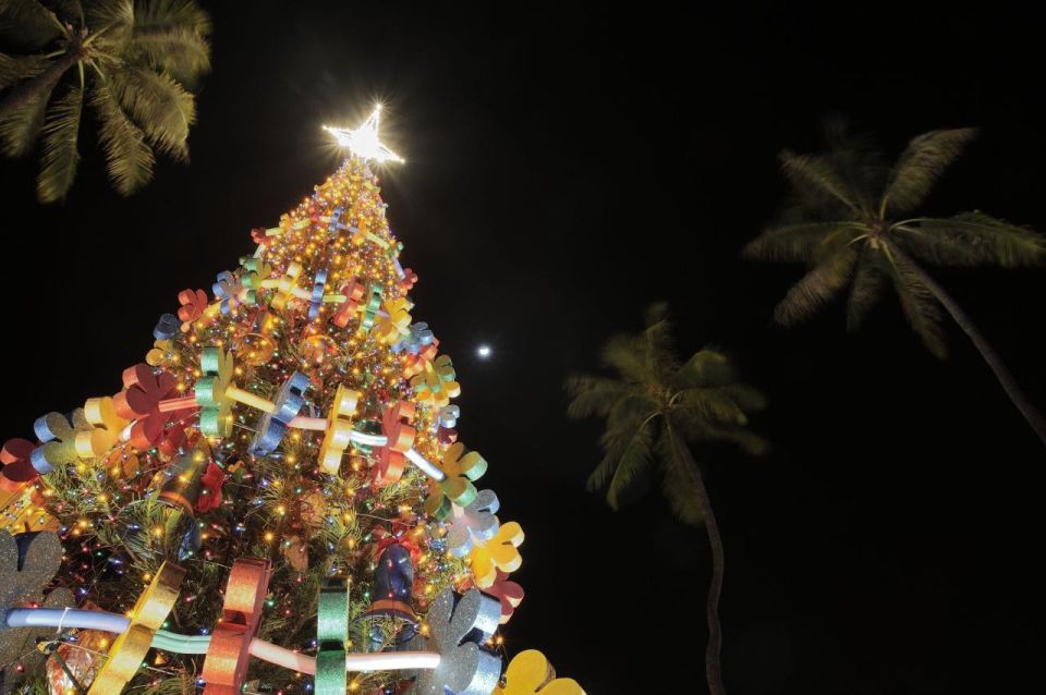 Christmas Tales in Honolulu – Walking Tour - Blaisdell Center Festivities