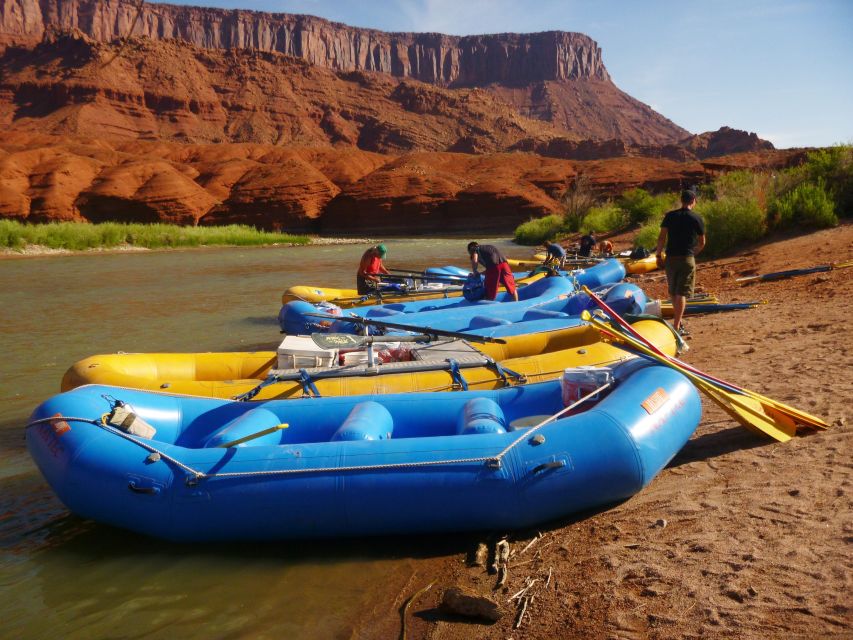 From Moab: Canyonlands 4x4 Drive and Colorado River Rafting - Key Points