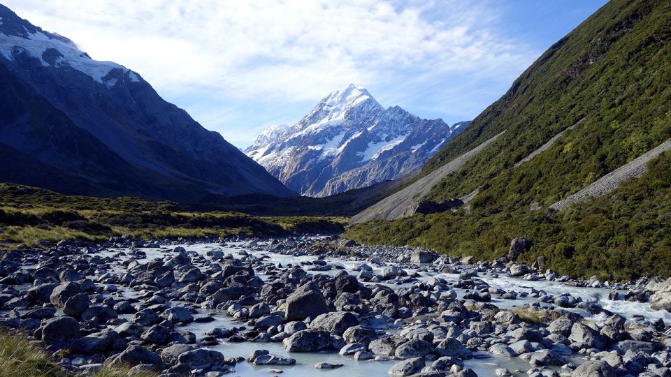 From Queenstown: Mount Cook Transfer W/ Guided Landmark Tour - Key Points