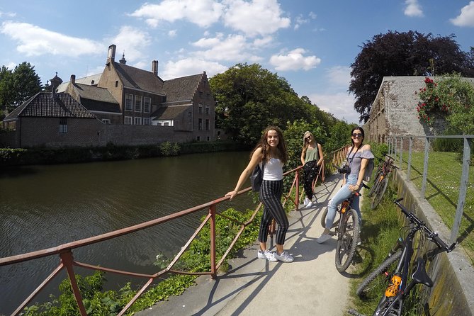 Ghent Bike Tour Off-the-beaten-track - Small Group Experience