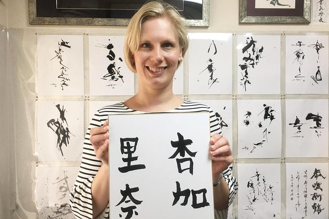 Japanese Calligraphy Experience With a Calligraphy Master - Key Points