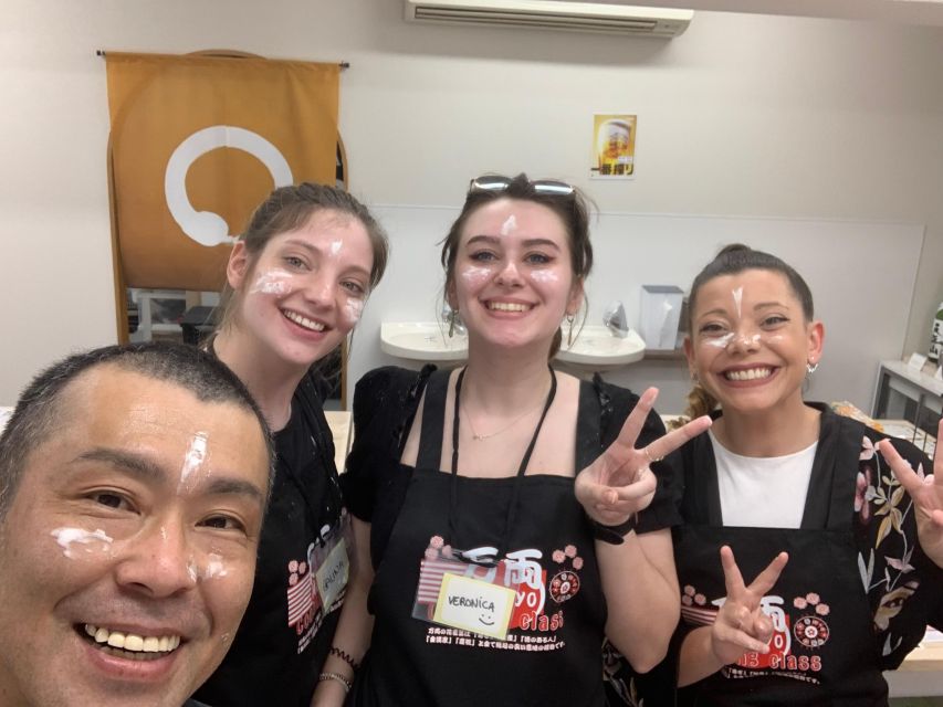 Kyoto: Japanese Udon and Sushi Cooking Class With Tastings - Key Points