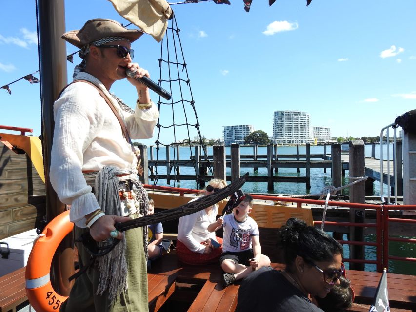 Mandurah Pirate Cruise - Key Points
