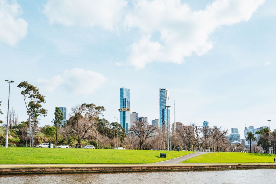 Melbourne: 1-Hour Gardens and Sporting Precinct River Cruise - Key Points