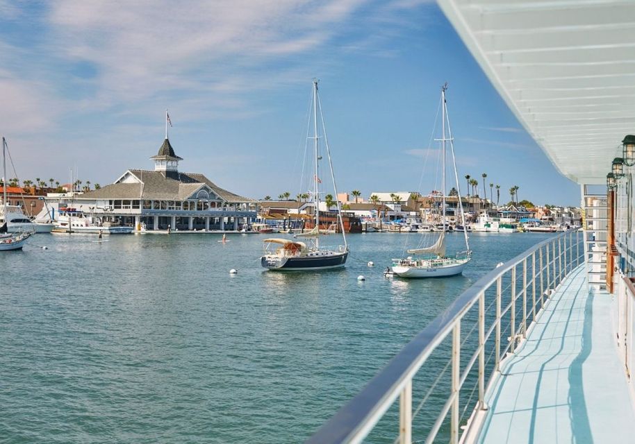 Newport Beach: Christmas Day Buffet Brunch or Dinner Cruise - Key Points
