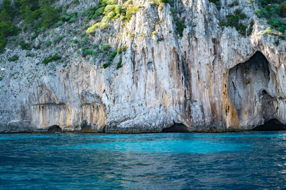 Positano: Private Tour to Capri on Sorrentine Gozzo - Key Points
