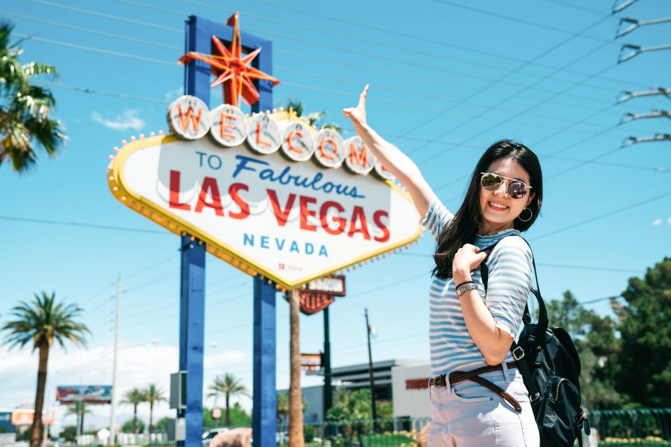 Professional Photoshoot at the Welcome to Las Vegas Sign! - Key Points