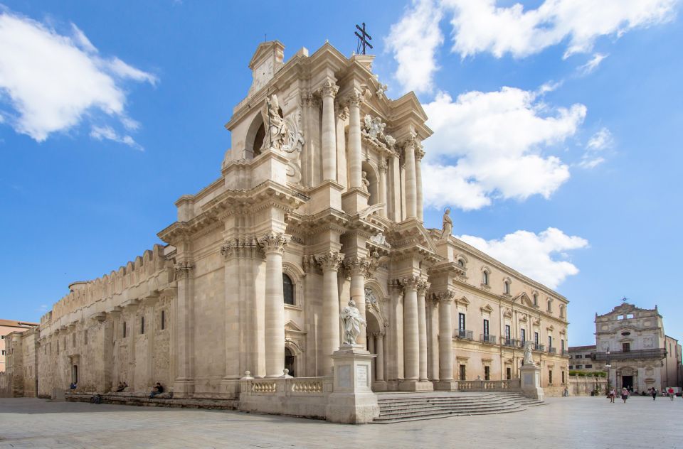 Sicily: 5-Day Excursion Tour With Hotel Accomodation - Key Points