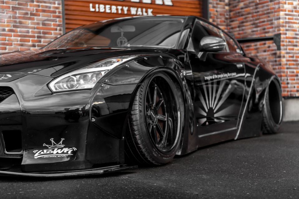 Tokyo: Be a Member of the GT-R Car Club for the R35 Liberty Walk Model - Key Points