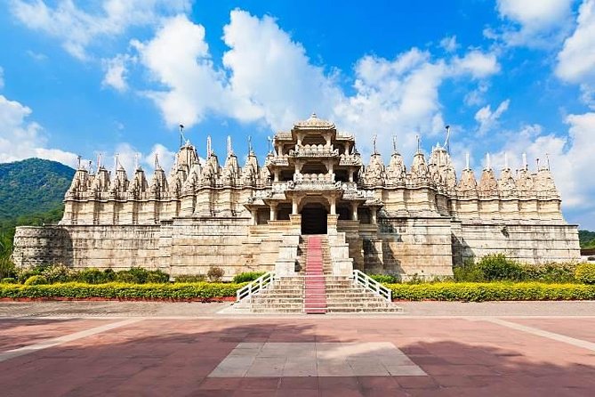 3 Days Private Udaipur City Tour With Kumbhalgarh Fort & Ranakpur Jain Temple