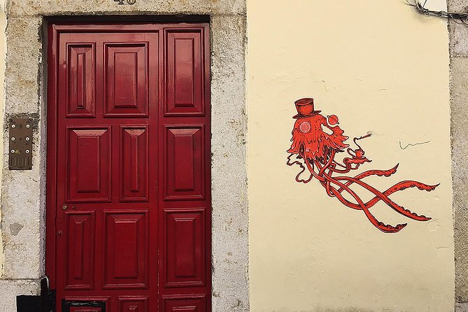 3-Hour Guided Street Art Walking Tour of Lisbon