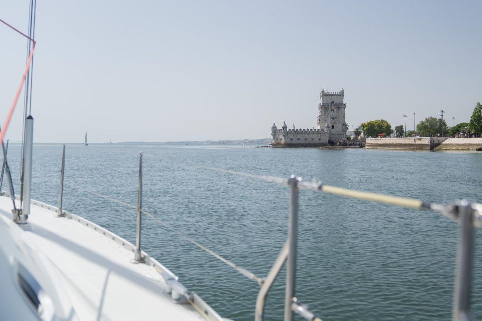 4h Sailing, Swimming and Sunbathing! Private Boat Tour!