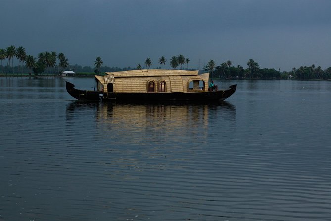 6 Days Kerala Premium Tour Packages- Glimpses of Kerala With Sanguine