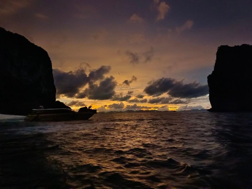 7 Island Sunset by Speed Boat