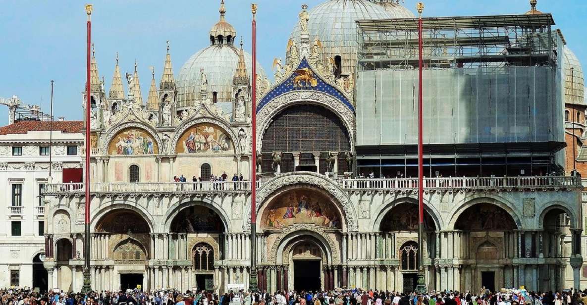 Afternoon Tour: Doge Palace, St Mark Basilica & Gondola Ride