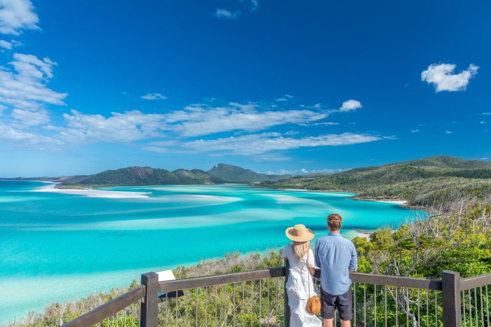 Airlie Beach: Adults-Only Whitehaven Beach Sailing Tour