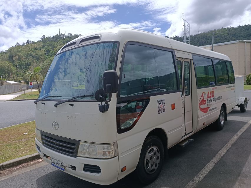 Airlie Beach: Private Transfer to Whitsunday Coast Airport