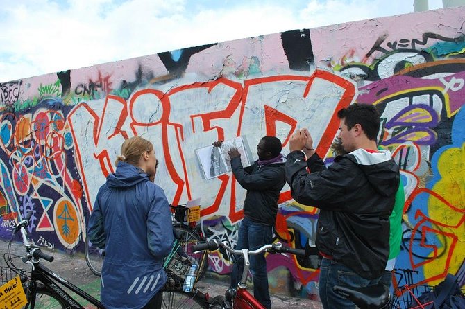 Alternative Berlin Bike Tour – Off the Beaten Tracks in Small Groups