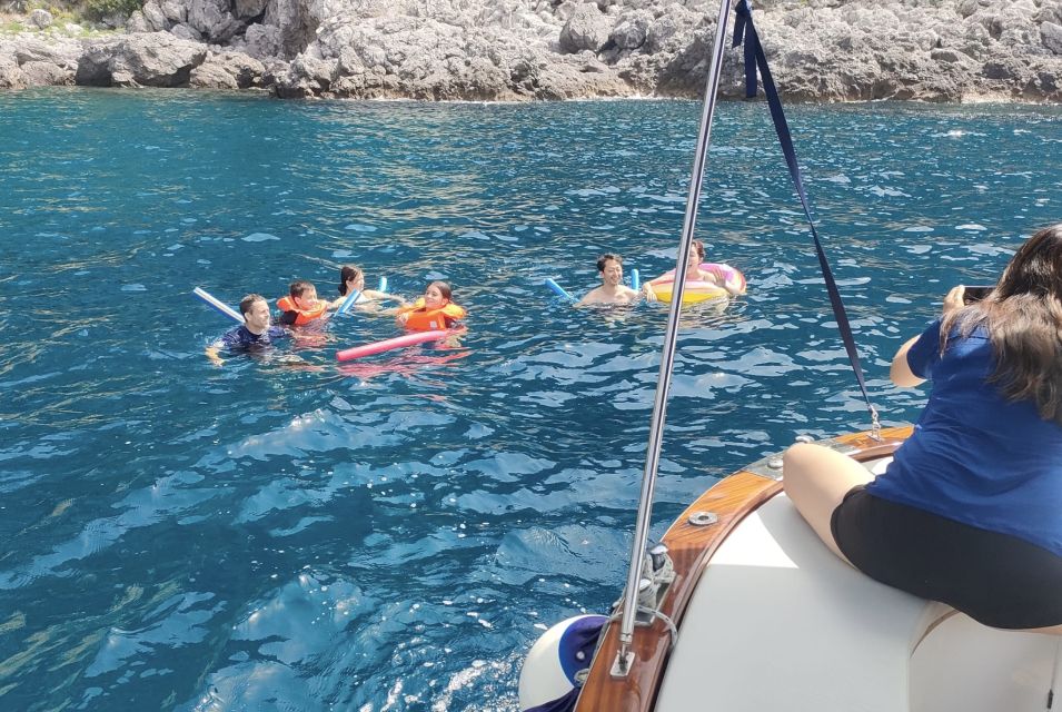 Amalfi Coast: Boat Adventure – Caves, Beaches, Positano