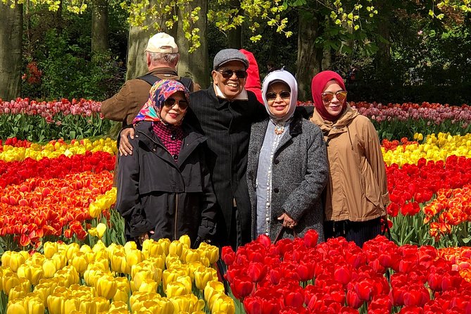 Amsterdam: Keukenhof Tulip Gardens and Giethoorn With Boat Tour