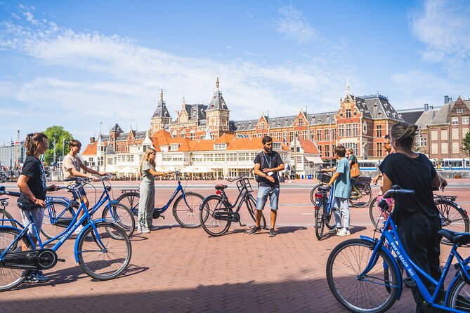 Amsterdam Small-Group Bike Tour With Canal Cruise, Drinks, Cheese