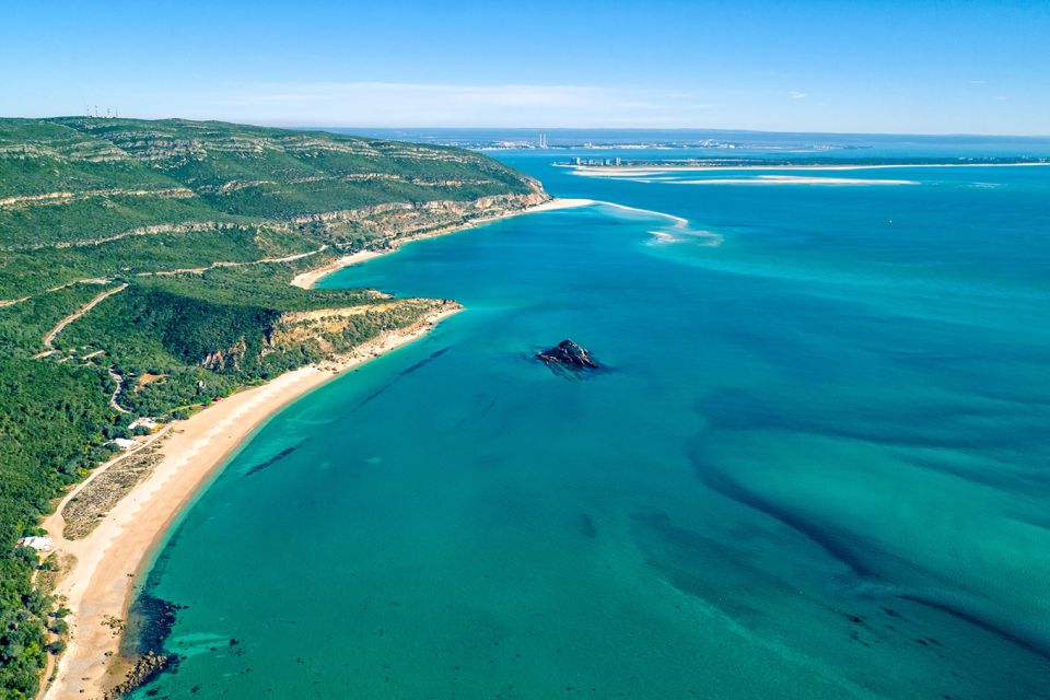 Arrabida and Bacalhoa Wine Tasting Private Tour From Lisbon