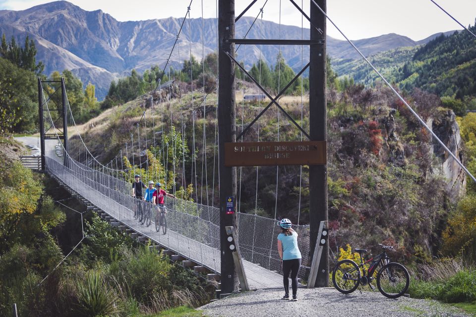 Arrowtown To Gibbston Valley: Self-Guided Bike Ride