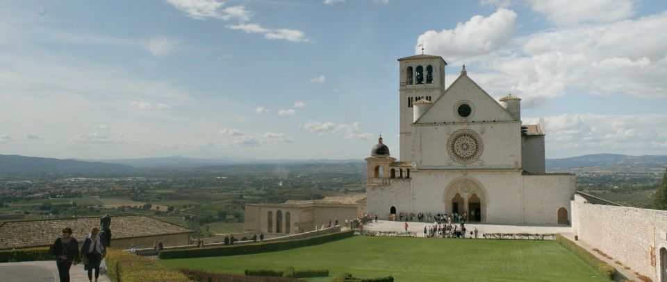 Assisi and Countryside Winery Private Tour From Rome - Tour Details