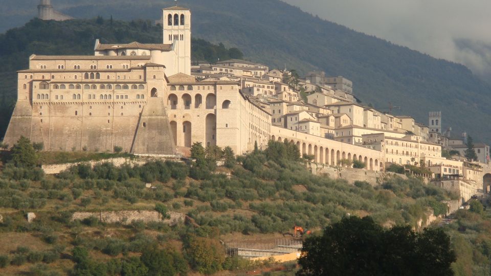 Assisi: Full-Day Tour Including St. Francis Basilica